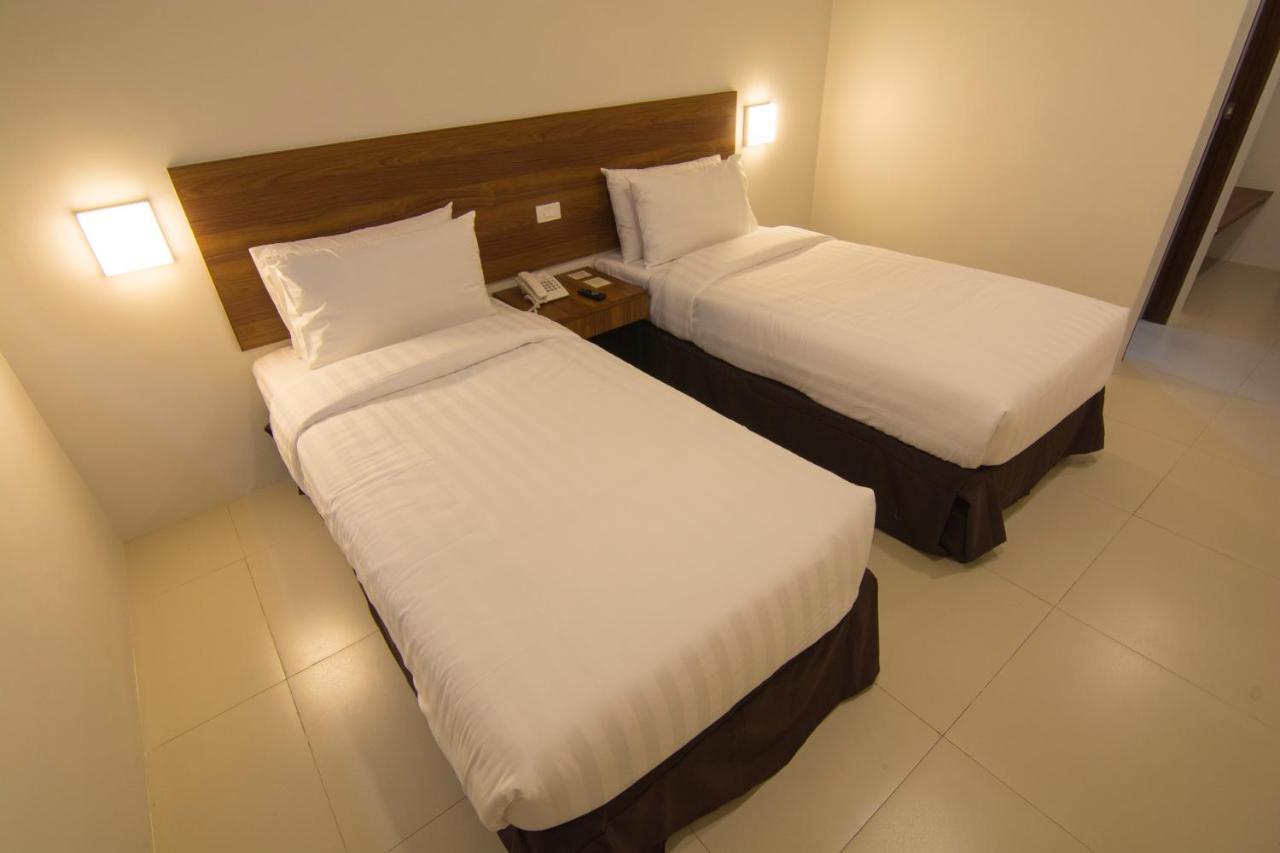 Mango Suites Cauayan Zewnętrze zdjęcie